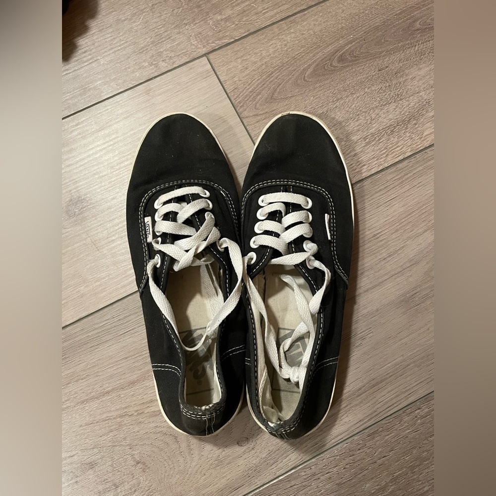 Women’s vans size 8